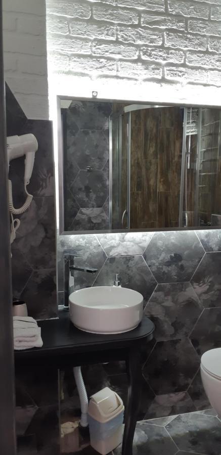 Lux Apartments Vinnytsia Ngoại thất bức ảnh