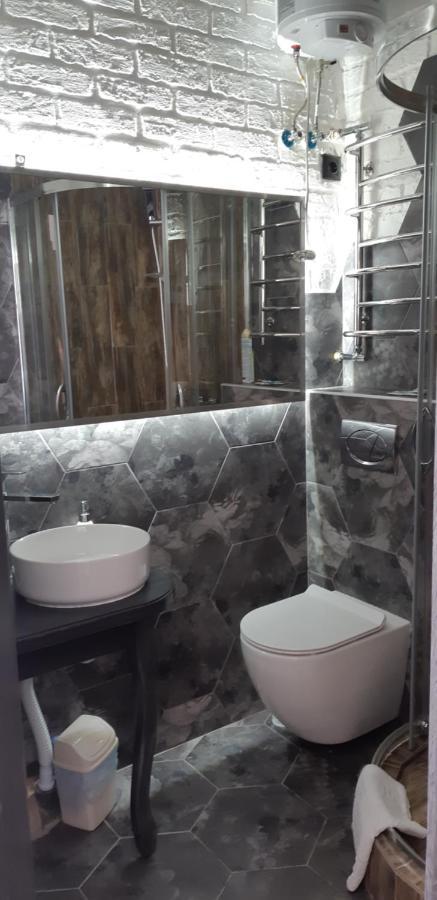 Lux Apartments Vinnytsia Ngoại thất bức ảnh